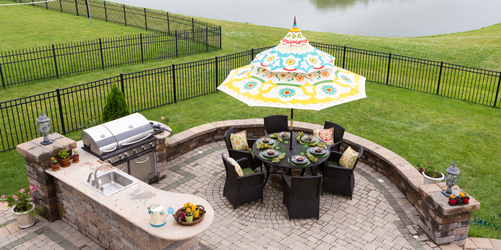 Living Color Garden Center-Fort Lauderdale-Florida-Outdoor Kitchen Design-outdoor dining table